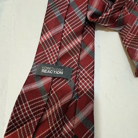 NWOT Kenneth Cole Plaid/Stripe Tie - Picture 4 of 5